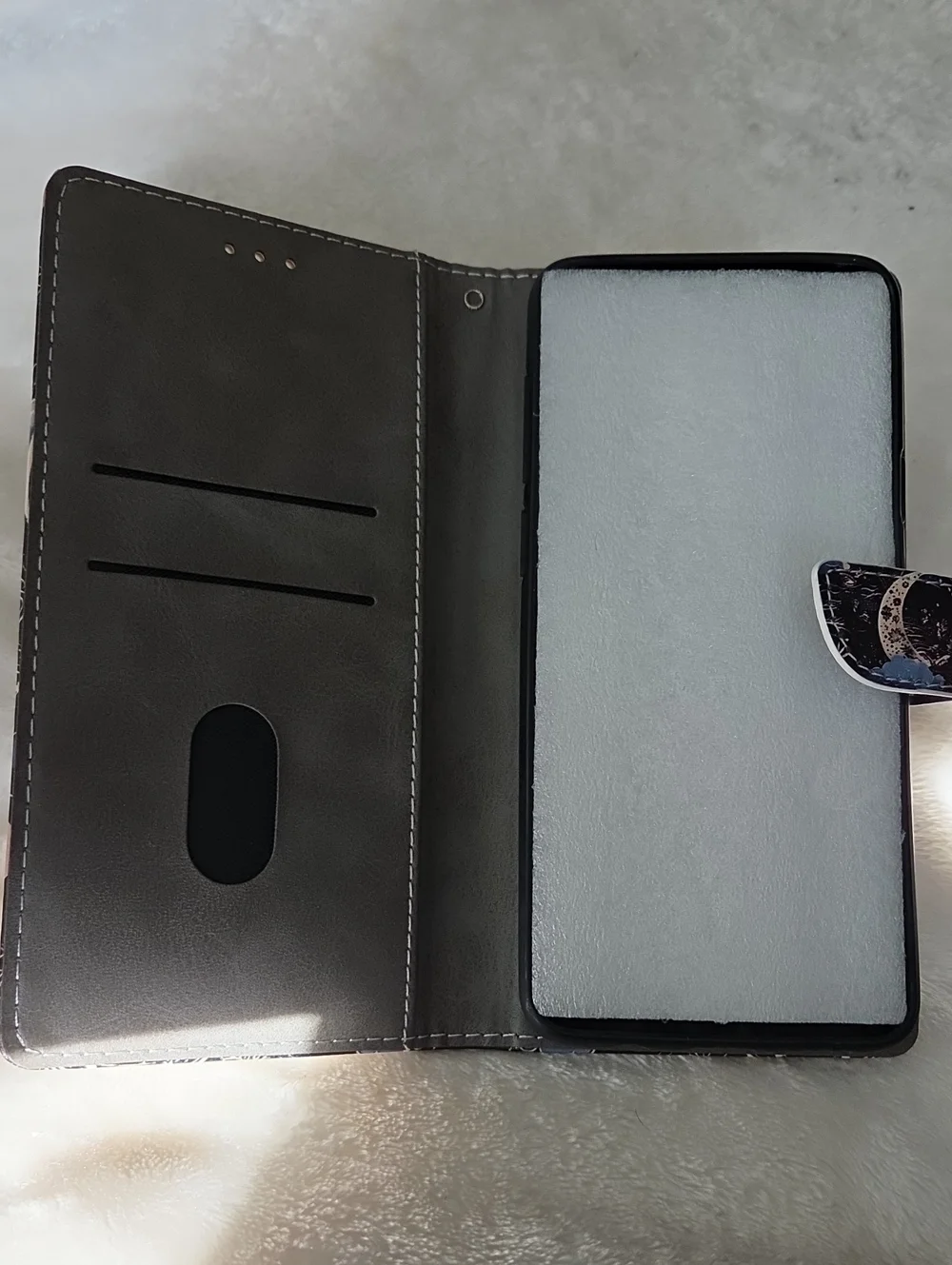 Galaxy S9 Plus Celestial Themed Folio Wallet Case. NIP.